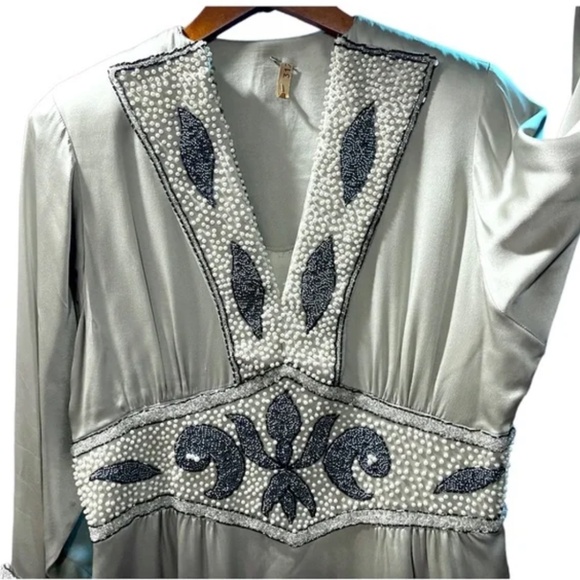 Couture Satin Silver Gown: hand beaded - art nouveau - handmade - deco style - Picture 5 of 12